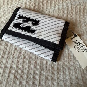 NWT Billabong Black and White  Wallet